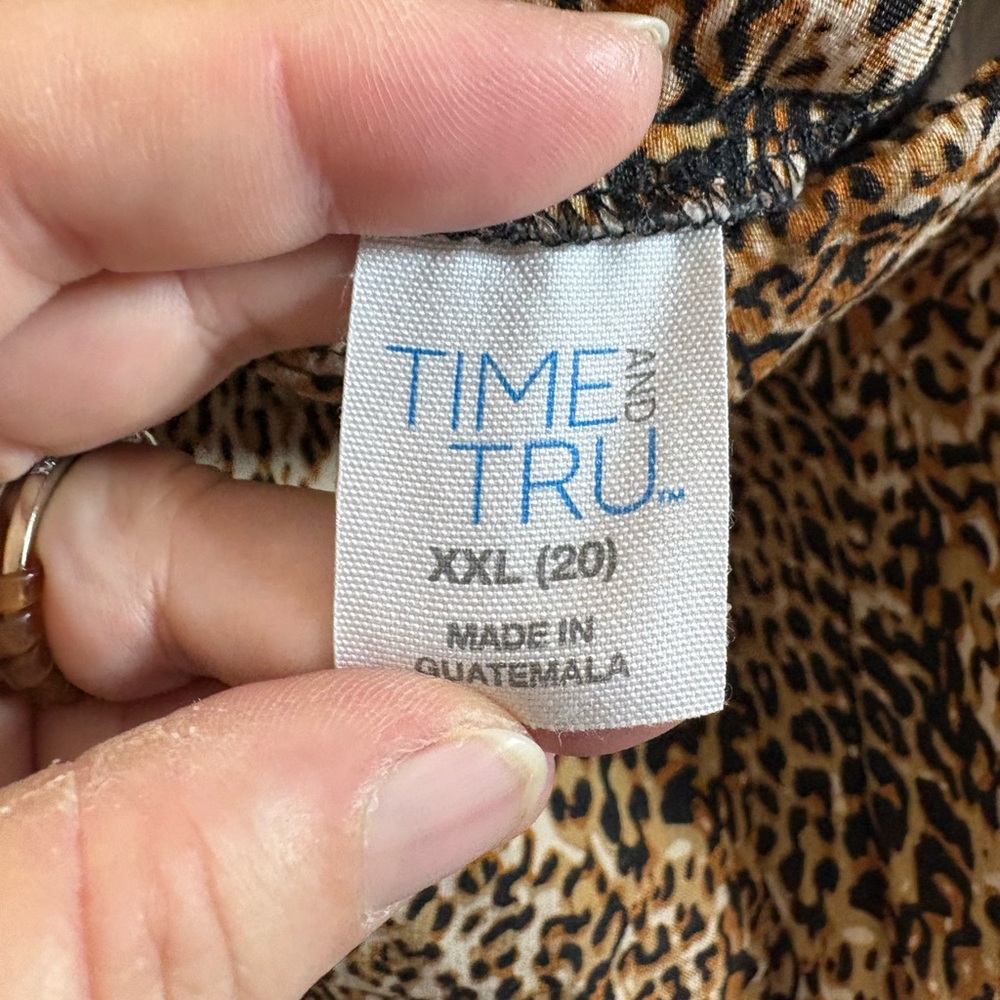 Time And Tru Cheetah Animal Print Stretch Shorts XXL (20) - Picture 3 of 5